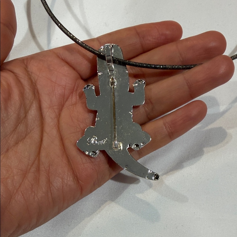 Vintage Silver Reptile Pendant Necklace - Picture 2 of 4